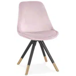 Chaise design ‘HAMILTON’ en velours rose et pieds en bois noir