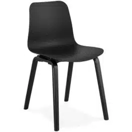 Chaise design ‘PACIFIK’ noire avec pieds en bois noir