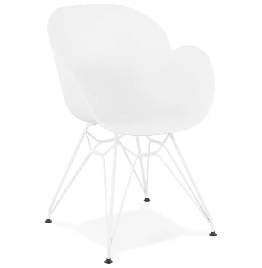Chaise moderne ‘FIDJI’ blanche avec pieds en métal blanc