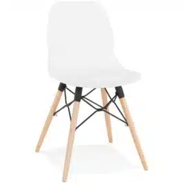 Chaise scandinave ‘EPIK’ blanche moderne